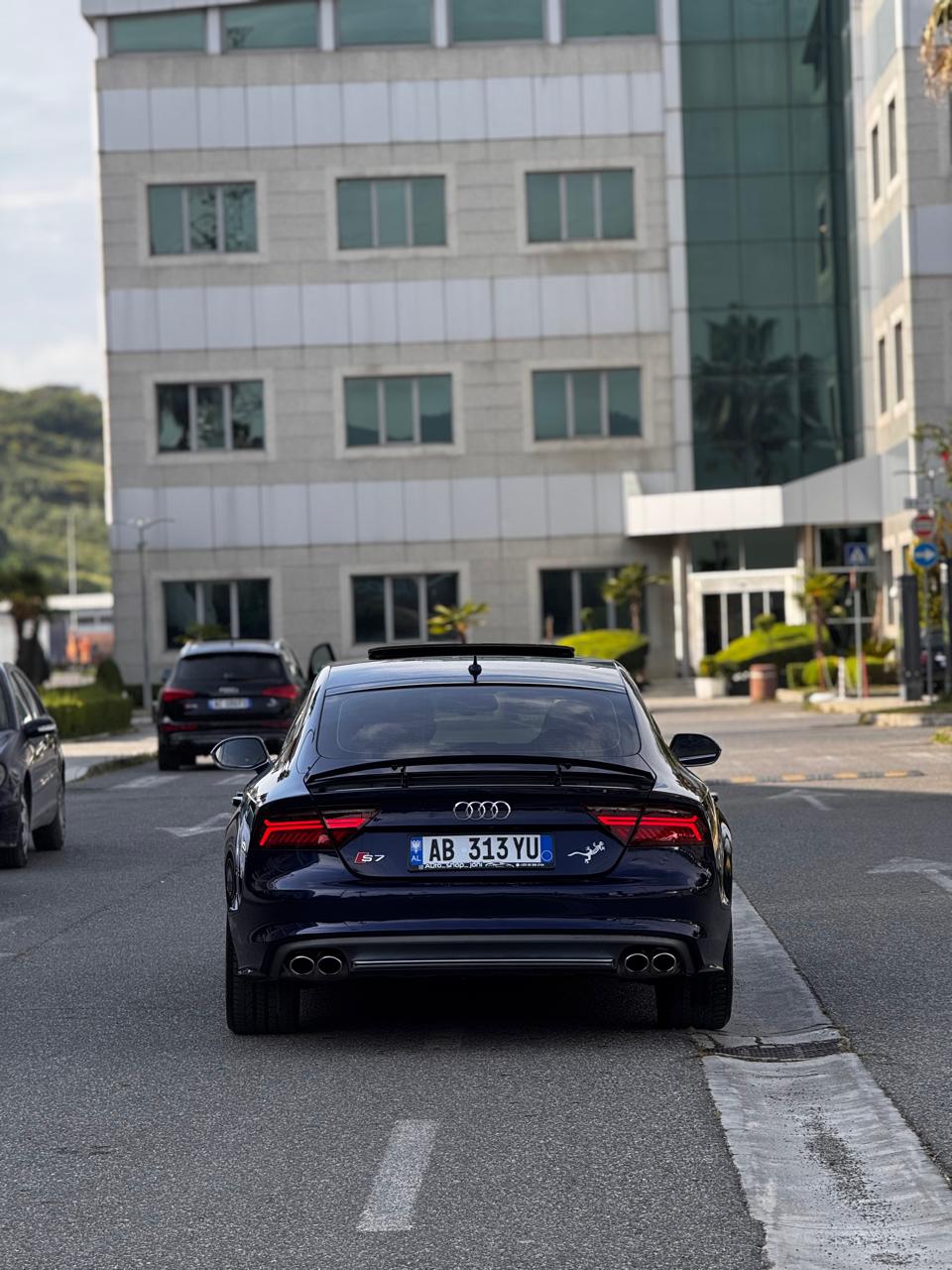 Audi S7 AB313YU